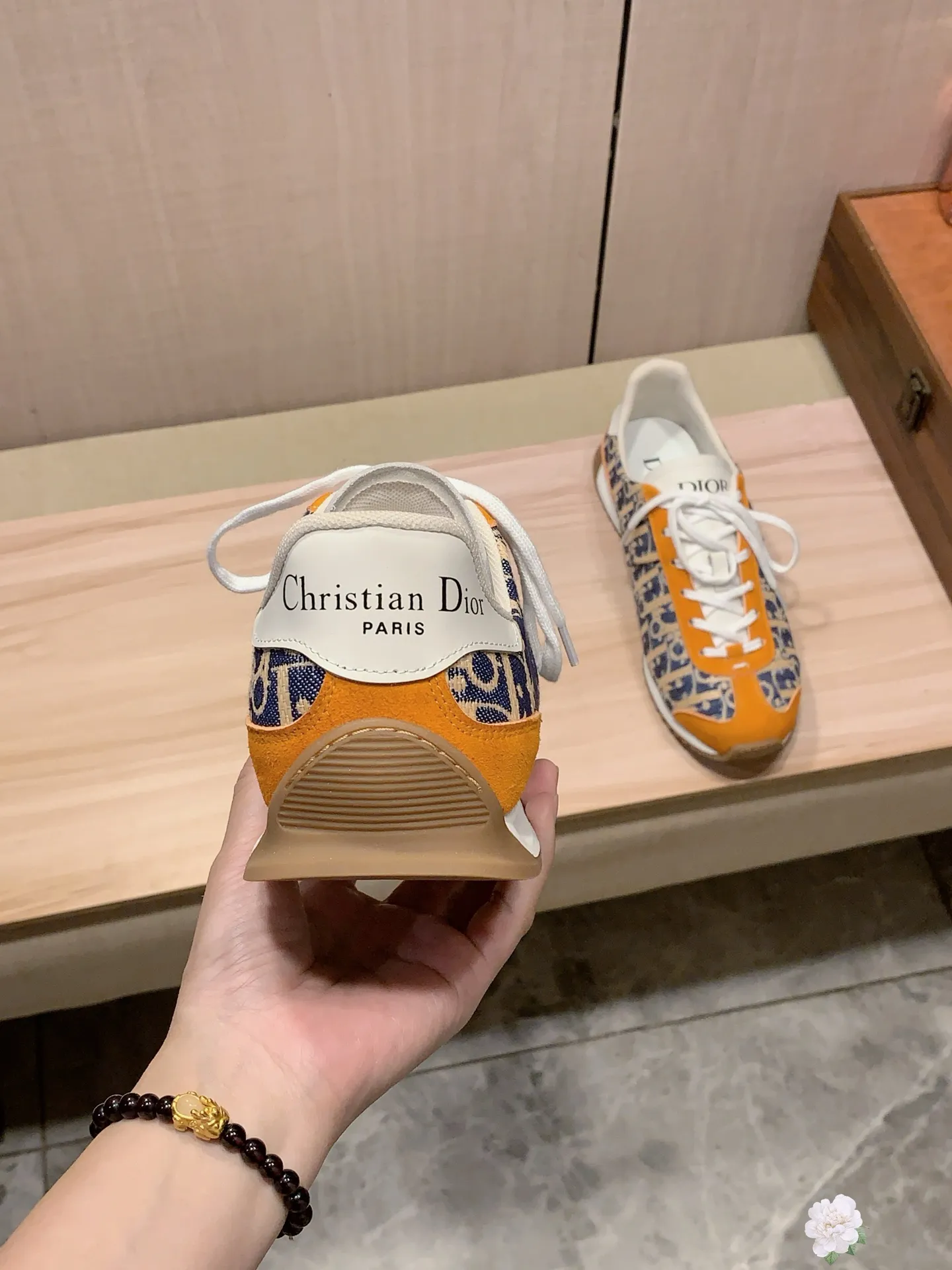 Men's Men's Shoes💰442💰💰🎩🎩[Lightning][Lightning] "Dior DIOR*" The latest and most popular casual shoes, top brand [seduce] luxury ~ purchasing agency, top ~ quality. [Strong] The upper is made of imported breathable cowhide with woven material ➕ breathable sheepskin feet (•) and fine workmanship. The original stylish and stylish soft rubber wear-resistant and non-slip outsole is light and comfortable on the feet. The real thing looks better when photographed in real life. 413: Code: 35-44, 45.46 can be customized, 8️⃣ colors selected